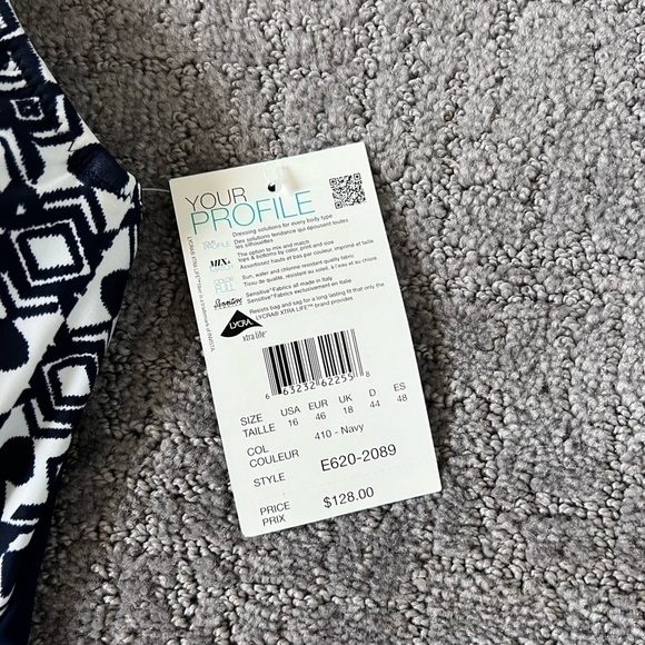 Profile By Gottex One Piece Swim Suit - Picture 4 of 6